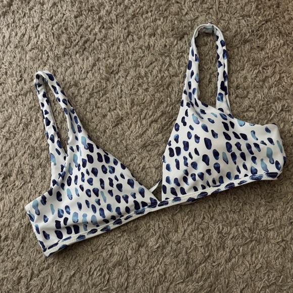 SHEIN Other - SHEIN Blue and White Bikini Top